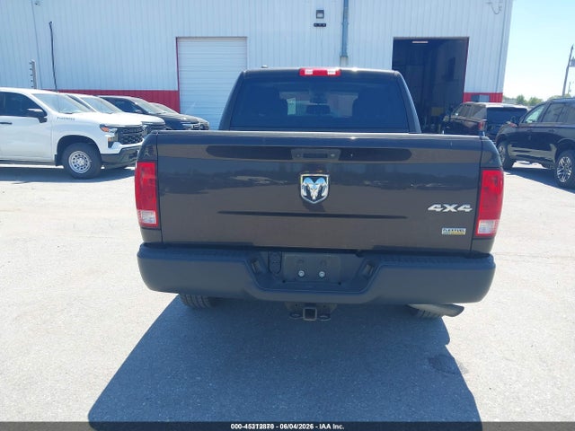 45312870 :رقم المزاد ، 1C6RR7KG8HS770132 vin ، 2017 Ram 1500 Tradesman  4x4 5'7 Box مزاد بيع