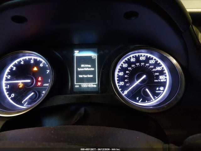 4T1B11HK1JU577658 Toyota CAMRY SE