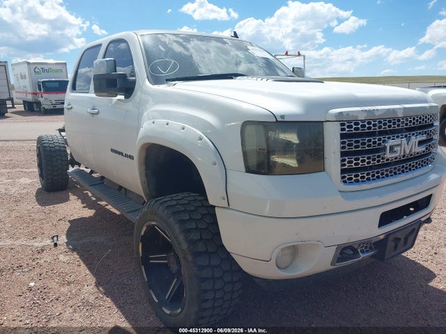 45312900 :رقم المزاد ، 1GT125E8XDF140537 vin ، 2013 Gmc Sierra 2500hd Denali مزاد بيع