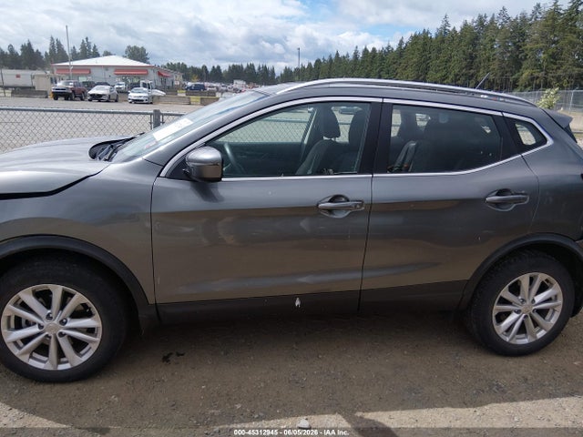 JN1BJ1CR9JW268259 Nissan Rogue Sport Sv