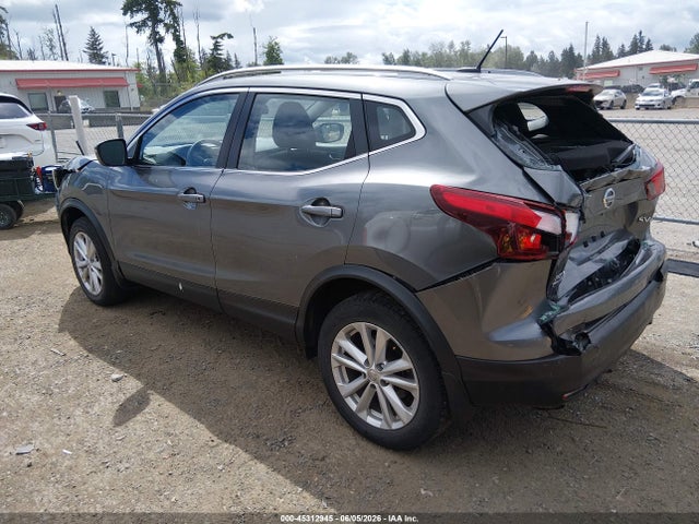 JN1BJ1CR9JW268259 Nissan Rogue Sport Sv