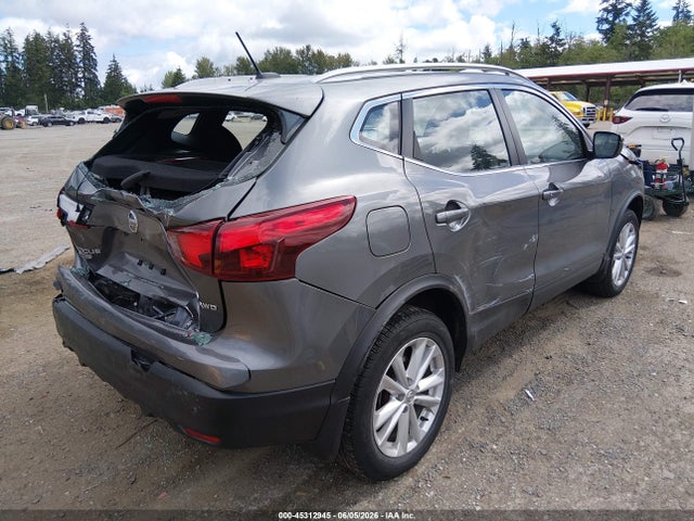 JN1BJ1CR9JW268259 Nissan Rogue Sport Sv