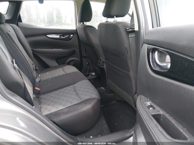 JN1BJ1CR9JW268259 Nissan Rogue Sport Sv