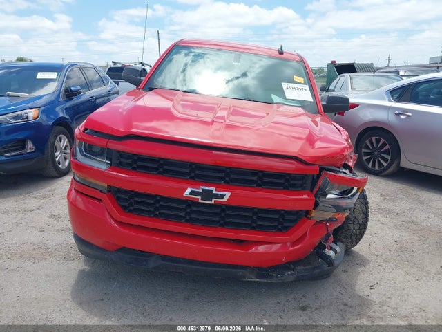 2018 Chevrolet Silverado K1500 Custom მანქანა იყიდება აუქციონზე, vin: 3GCUKPEH9JG192955, აუქციონის ნომერი: 45312979