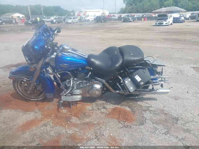 45312990 :رقم المزاد ، 1HD1FC4188Y659902 vin ، 2008 Harley-davidson Flhtcui مزاد بيع