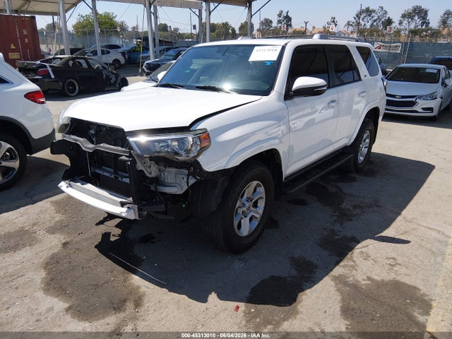 Toyota 4runner Sr5 Premium 2018 JTEZU5JR2J5173539 Image 2