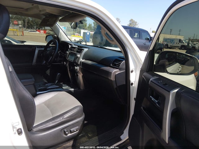 Toyota 4runner Sr5 Premium 2018 JTEZU5JR2J5173539 Image 5