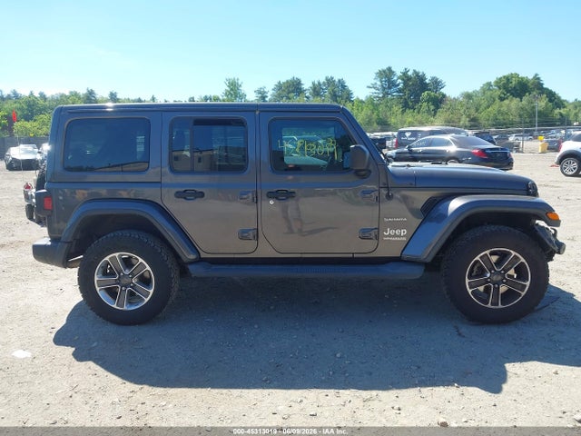 1C4HJXEG9JW325274 Jeep Wrangler Unlimited Sahara 4x4