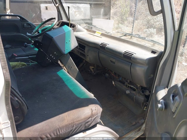 Auction sale of the 2001 Isuzu Npr, vin: JALC4B14317015744, lot number: 45313020