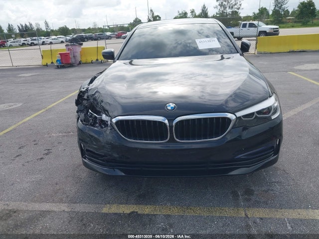 45313035 :رقم المزاد ، WBAJA5C57KG900911 vin ، 2019 Bmw 530i مزاد بيع