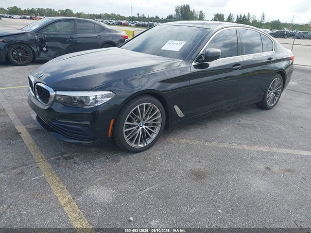 45313035 :رقم المزاد ، WBAJA5C57KG900911 vin ، 2019 Bmw 530i مزاد بيع