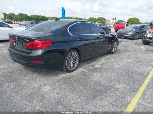 45313035 :رقم المزاد ، WBAJA5C57KG900911 vin ، 2019 Bmw 530i مزاد بيع