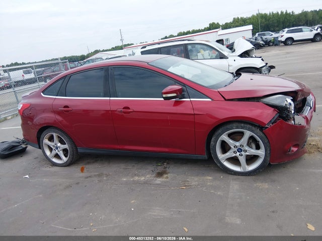 2013 Ford Focus Titanium მანქანა იყიდება აუქციონზე, vin: 1FADP3J22DL349931, აუქციონის ნომერი: 45313252