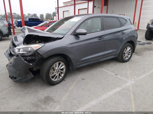 Hyundai TUCSON SE 2016 KM8J23A46GU136052 Image 2