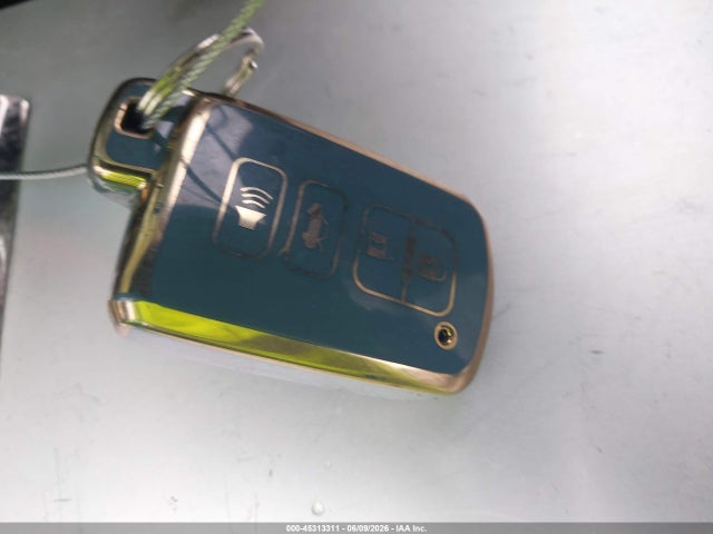 JTMRJREV1JD162145 Toyota Rav4 Hybrid Xle