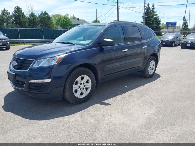 Chevrolet Traverse Ls 2017 1GNKVFED9HJ177541 Image 2