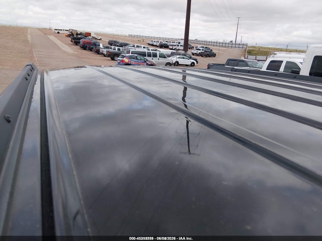 45313359 :رقم المزاد ، 1GNSKGECXHR348689 vin ، 2017 Chevrolet Suburban Ls مزاد بيع