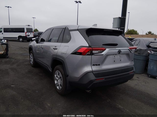2T3H1RFV8RC256095 Toyota RAV4 LE