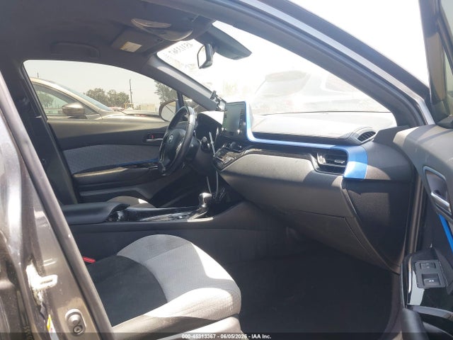 Toyota C-HR XLE 2019 JTNKHMBX3K1033649 Image 5