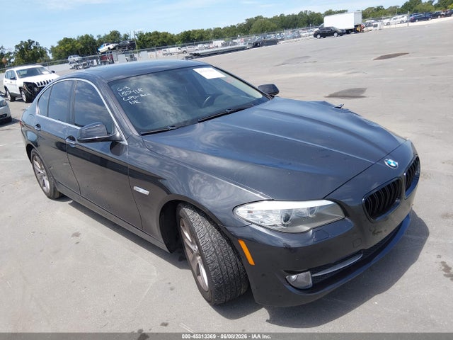 2011 Bmw 528i მანქანა იყიდება აუქციონზე, vin: WBAFR1C53BC744901, აუქციონის ნომერი: 45313369