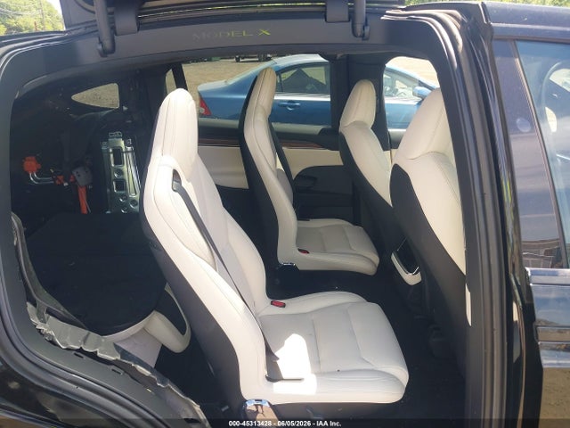 Продажа на аукционе авто 2022 Tesla Model X Dual Motor All-wheel Drive, vin: 7SAXCBE57NF328517, номер лота: 45313428