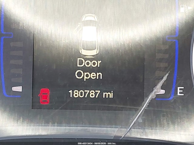 2016 Chrysler 200 Limited Platinum მანქანა იყიდება აუქციონზე, vin: 1C3CCCAG6GN190809, აუქციონის ნომერი: 45313434