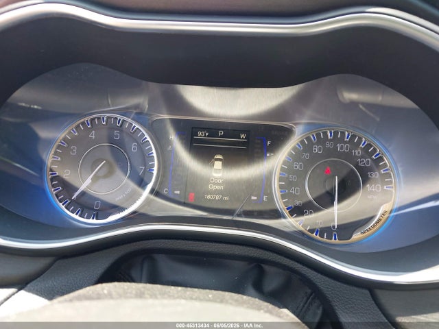 2016 Chrysler 200 Limited Platinum მანქანა იყიდება აუქციონზე, vin: 1C3CCCAG6GN190809, აუქციონის ნომერი: 45313434