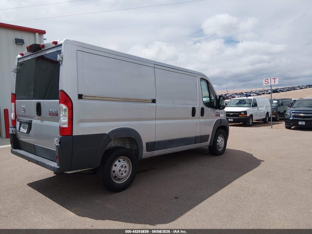3C6TRVAG7JE135777 RAM Promaster 1500 Low Roof 136 Wb