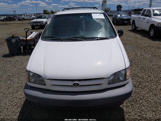 45313464 :رقم المزاد ، 4T3ZF13C7WU029792 vin ، 1998 Toyota Sienna Le مزاد بيع