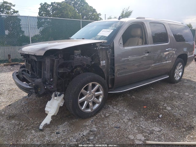 2014 Gmc Yukon Xl 1500 Denali მანქანა იყიდება აუქციონზე, vin: 1GKS2MEF8ER169438, აუქციონის ნომერი: 45313503