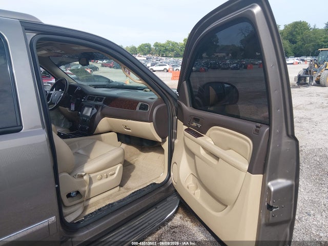 2014 Gmc Yukon Xl 1500 Denali მანქანა იყიდება აუქციონზე, vin: 1GKS2MEF8ER169438, აუქციონის ნომერი: 45313503