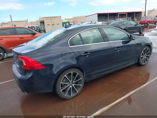 YV126MFK8G2392824 Volvo S60 T5 Drive-e Premier