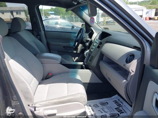 45313556 :رقم المزاد ، 5FNYF4H20BB081682 vin ، 2011 Honda Pilot Lx مزاد بيع