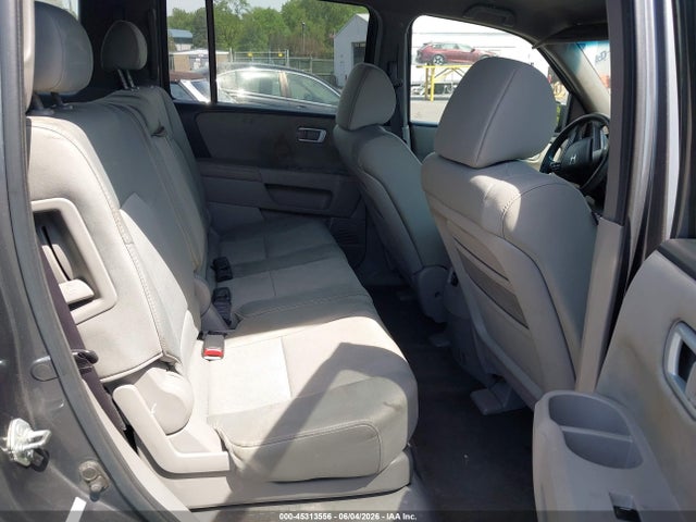 45313556 :رقم المزاد ، 5FNYF4H20BB081682 vin ، 2011 Honda Pilot Lx مزاد بيع