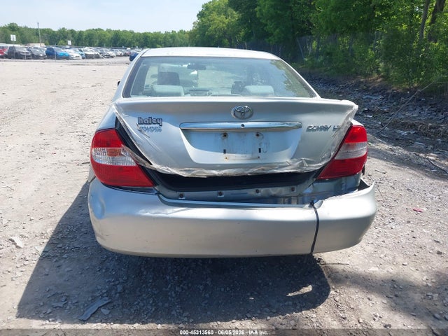 45313560 :رقم المزاد ، 4T1BE32K43U675563 vin ، 2003 Toyota Camry Le مزاد بيع