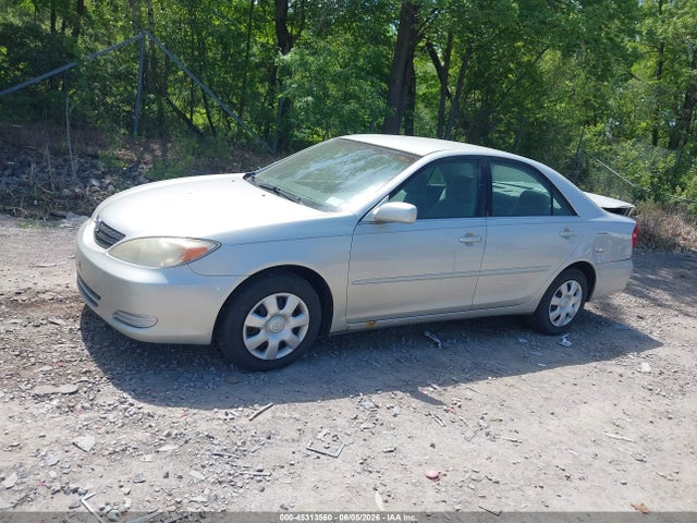 45313560 :رقم المزاد ، 4T1BE32K43U675563 vin ، 2003 Toyota Camry Le مزاد بيع