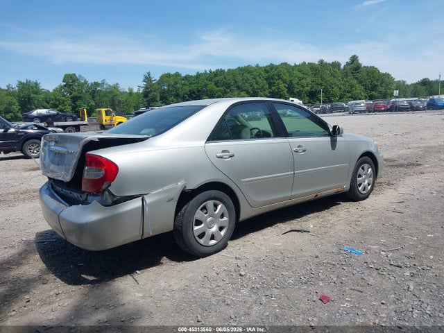 45313560 :رقم المزاد ، 4T1BE32K43U675563 vin ، 2003 Toyota Camry Le مزاد بيع