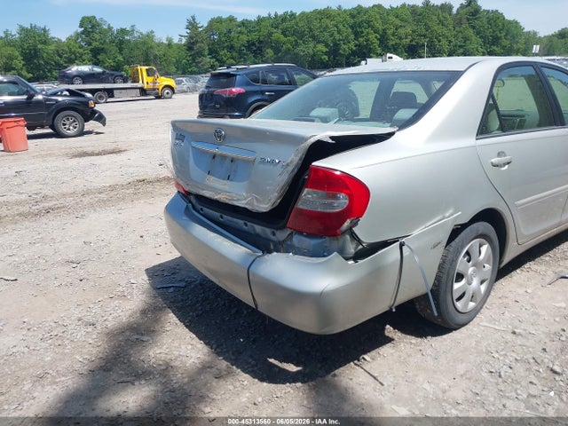 45313560 :رقم المزاد ، 4T1BE32K43U675563 vin ، 2003 Toyota Camry Le مزاد بيع