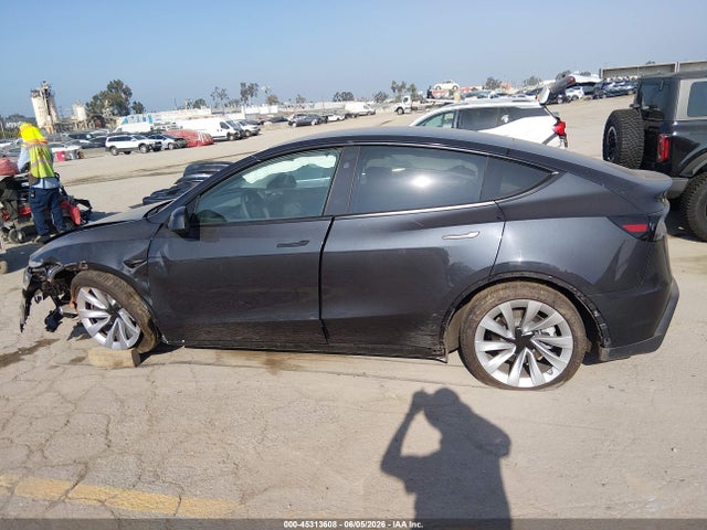 Продаж на аукціоні авто 2026 Tesla Model Y Premium Rear-wheel Drive/rear-wheel Drive, vin: 7SAYGDEDXTF541597, номер лоту: 45313608