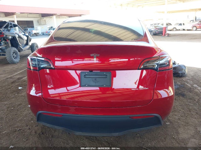 Tesla Model Y Long Range Dual Motor All-wheel Drive 2024 7SAYGDEEXRA238317 Image 15
