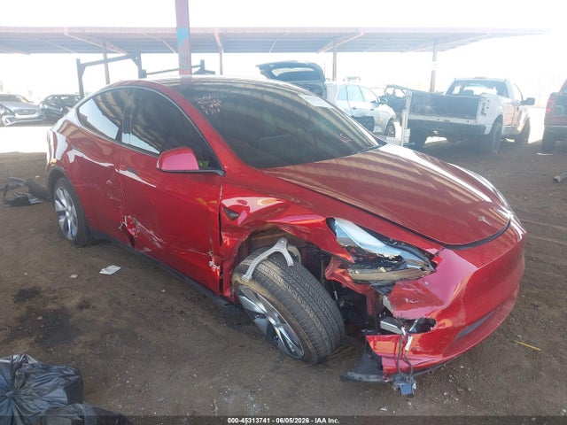 Tesla Model Y Long Range Dual Motor All-wheel Drive 2024 7SAYGDEEXRA238317 Image 6