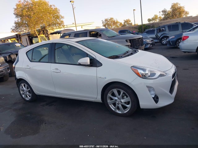 Toyota Prius C Four 2015 JTDKDTB30F1092302 Image 14
