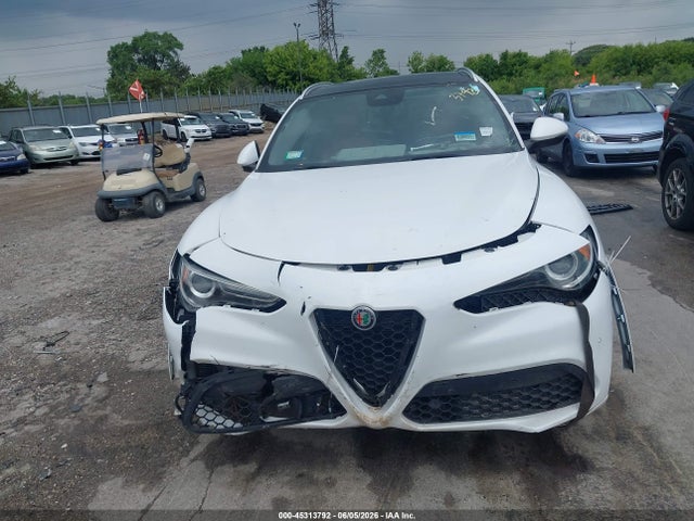 2020 Alfa Romeo Stelvio Ti Awd მანქანა იყიდება აუქციონზე, vin: ZASPAKBN6L7C92398, აუქციონის ნომერი: 45313792