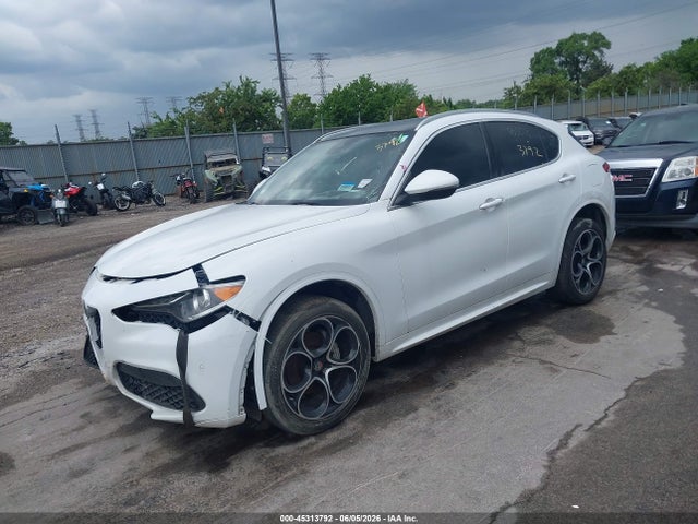 2020 Alfa Romeo Stelvio Ti Awd მანქანა იყიდება აუქციონზე, vin: ZASPAKBN6L7C92398, აუქციონის ნომერი: 45313792