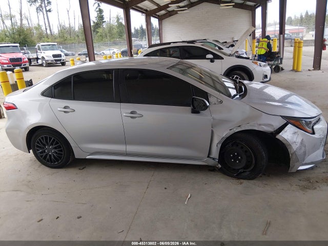 JTDEPMAE7MJ154398 Toyota COROLLA LE