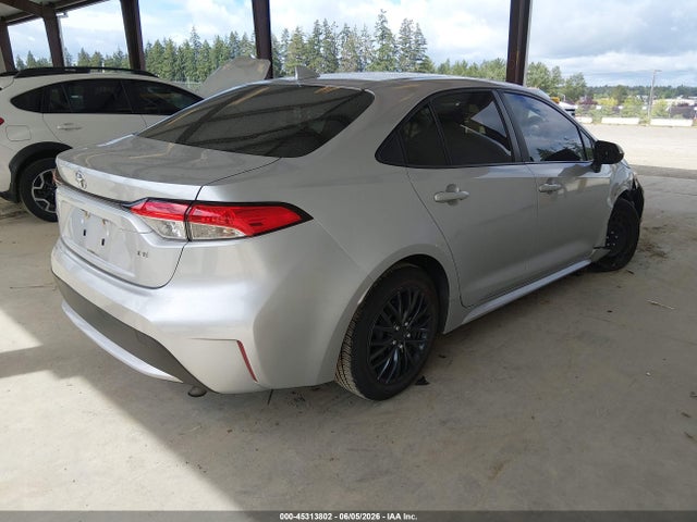 JTDEPMAE7MJ154398 Toyota COROLLA LE