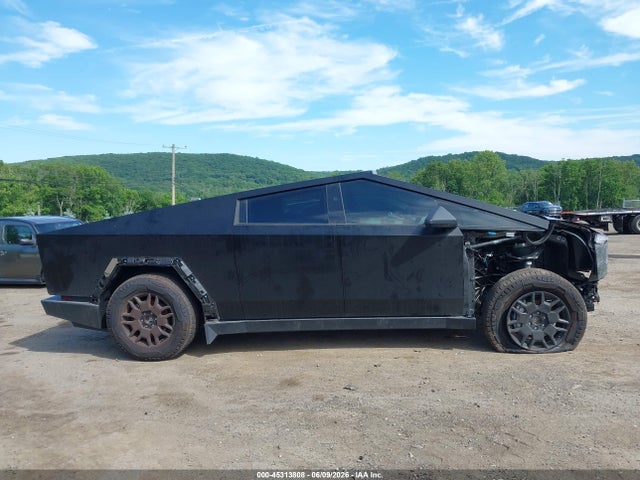 Продажа на аукционе авто 2024 Tesla Cybertruck Cyberbeast, vin: 7G2CEHEE0RA022767, номер лота: 45313808