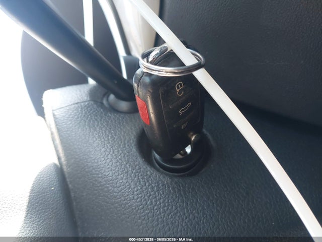 Продаж на аукціоні авто 2012 Volkswagen Beetle 2.5l, vin: 3VWJP7AT1CM645742, номер лоту: 45313838