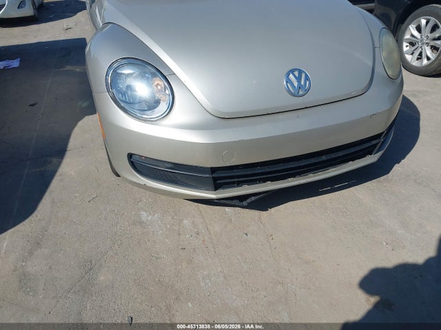 Продаж на аукціоні авто 2012 Volkswagen Beetle 2.5l, vin: 3VWJP7AT1CM645742, номер лоту: 45313838