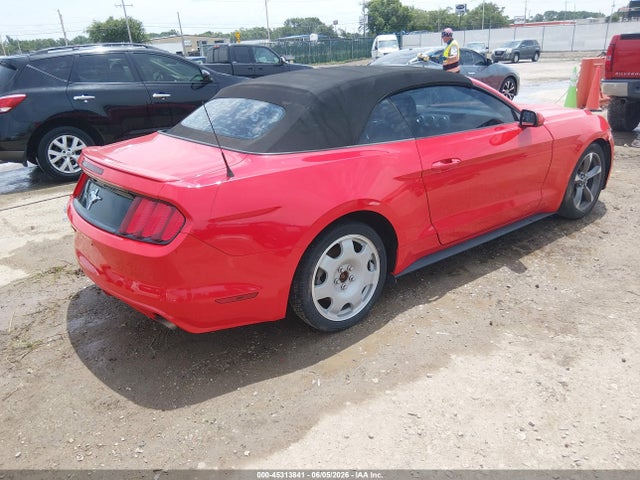 Ford Mustang V6 2015 1FATP8EMXF5371624 Image 4